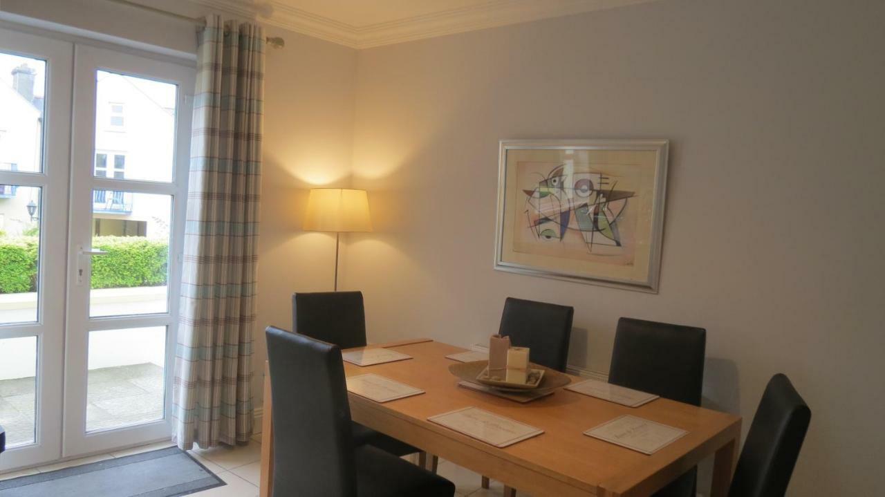 Modern Home In The Heart Of Rosscarbery Village المظهر الخارجي الصورة